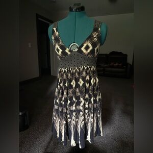 Ecote- Plunging black and cream lightweight dress